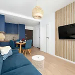 Διαμέρισμα Cozy Located Near The By Renters