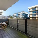 Cozy Located Near The By Renters *