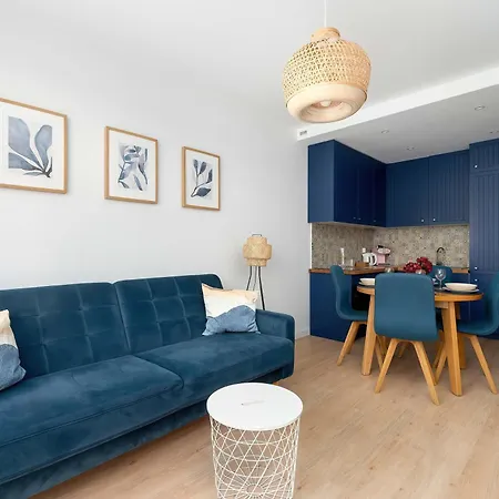 Cozy Located Near The By Renters *