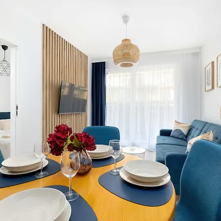 Cozy Located Near The By Renters Lejlighed *