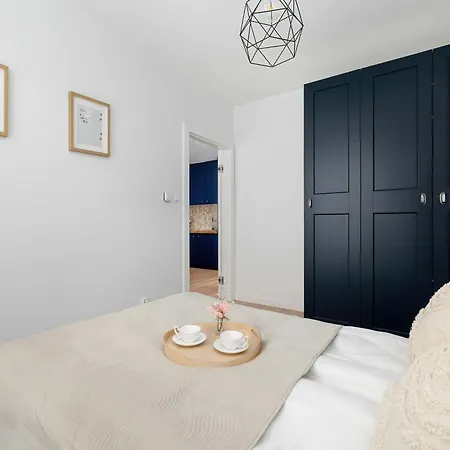 Cozy Located Near The By Renters *